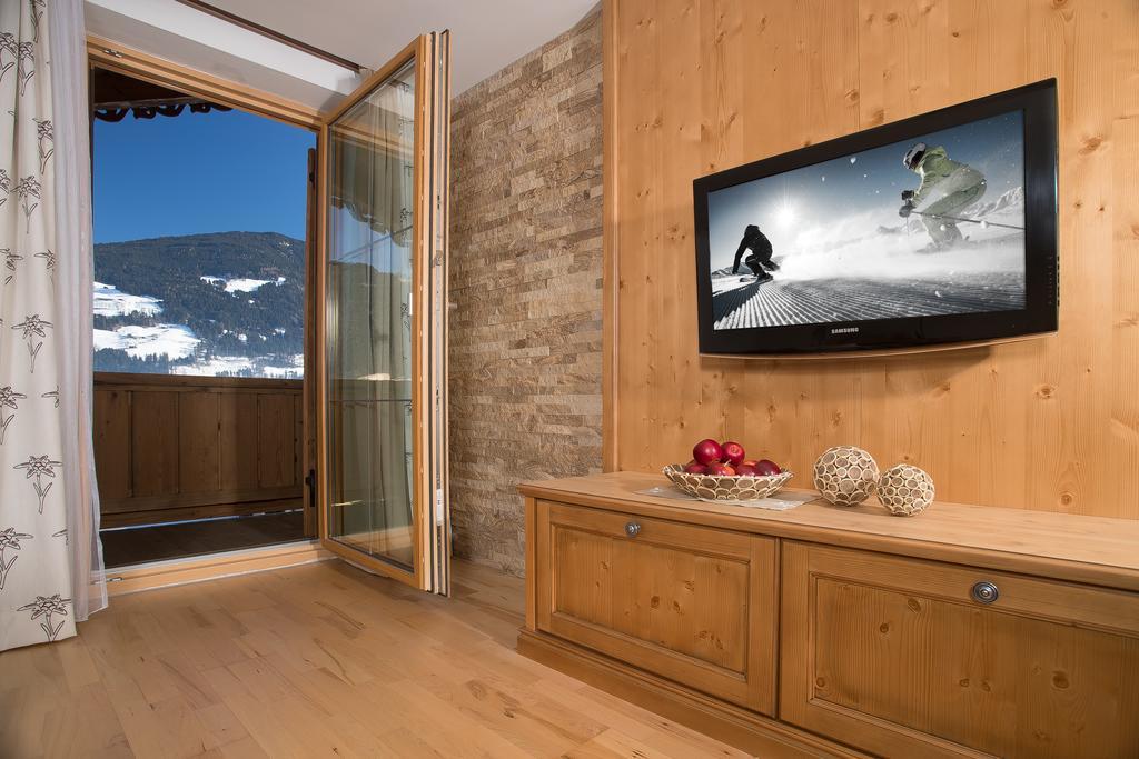 Brixnerhof Im Zillertal Hotel Schlitters Luaran gambar